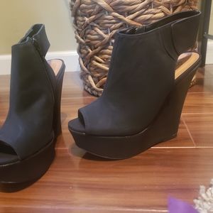 Black High Heel Wedges Brand New 8.5 Open Toe